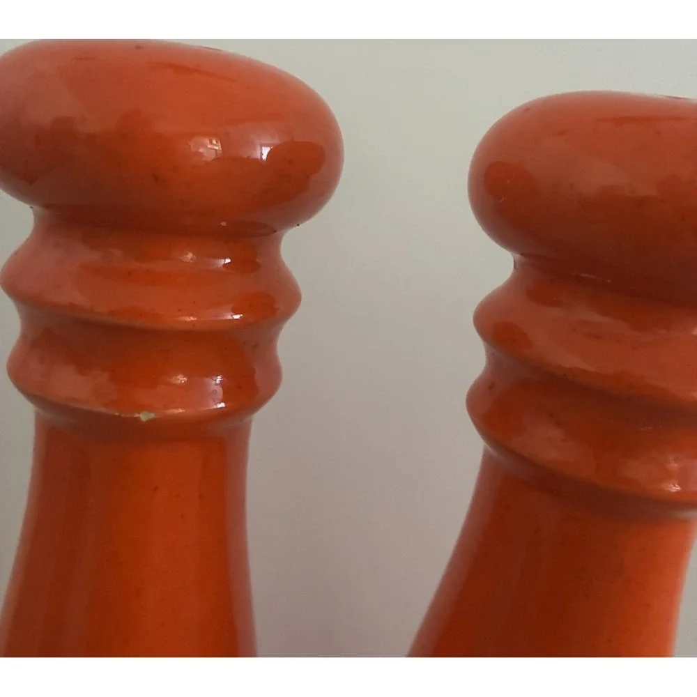 Vintage Designs USA Salt And Pepper Shakers‎ 9.5